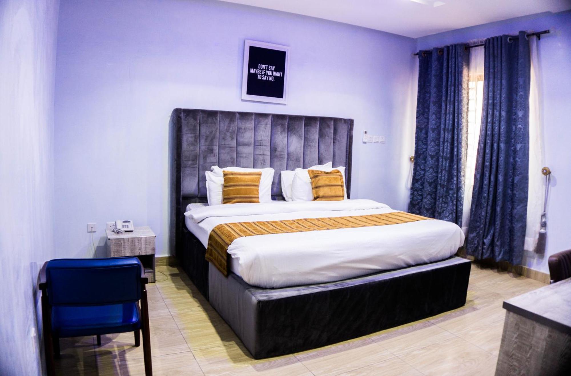 Vibes Suites Kaba Ngoại thất bức ảnh